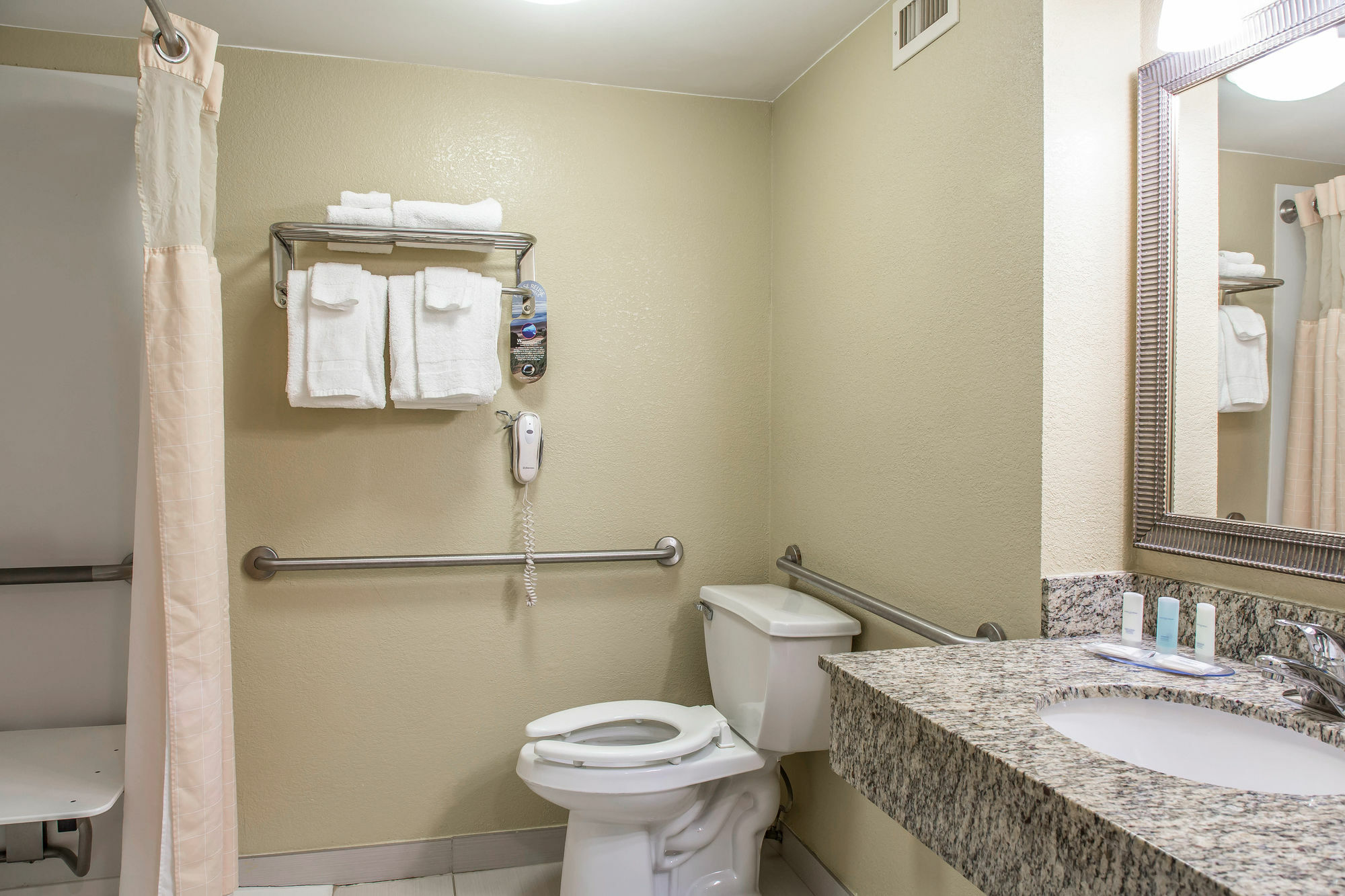 Clarion Inn New London - Mystic Экстерьер фото